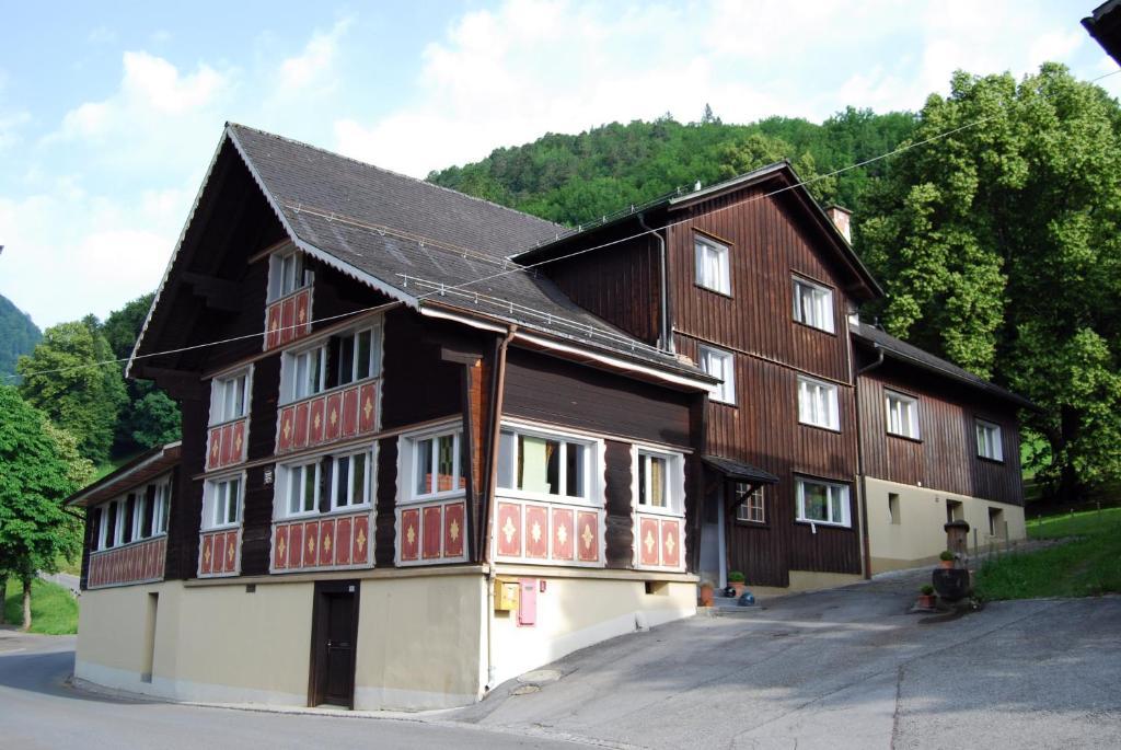 B&B Haus Zur Krone Oberriet Exterior foto
